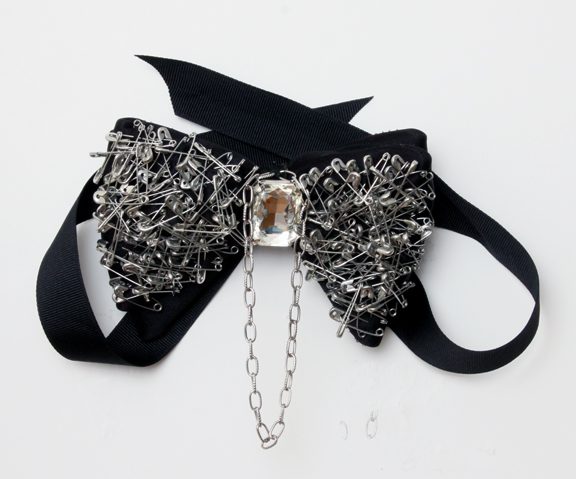 Je Ne Sais Quoi Hollywood Bow Tie