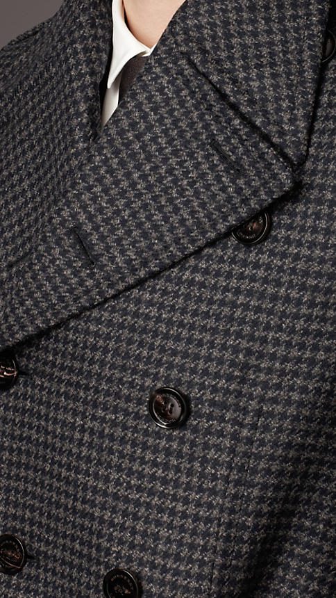 Burberry Virgin Wool Houndstooth Greatcoat Burberry Virgin Wool Houndstooth Greatcoat