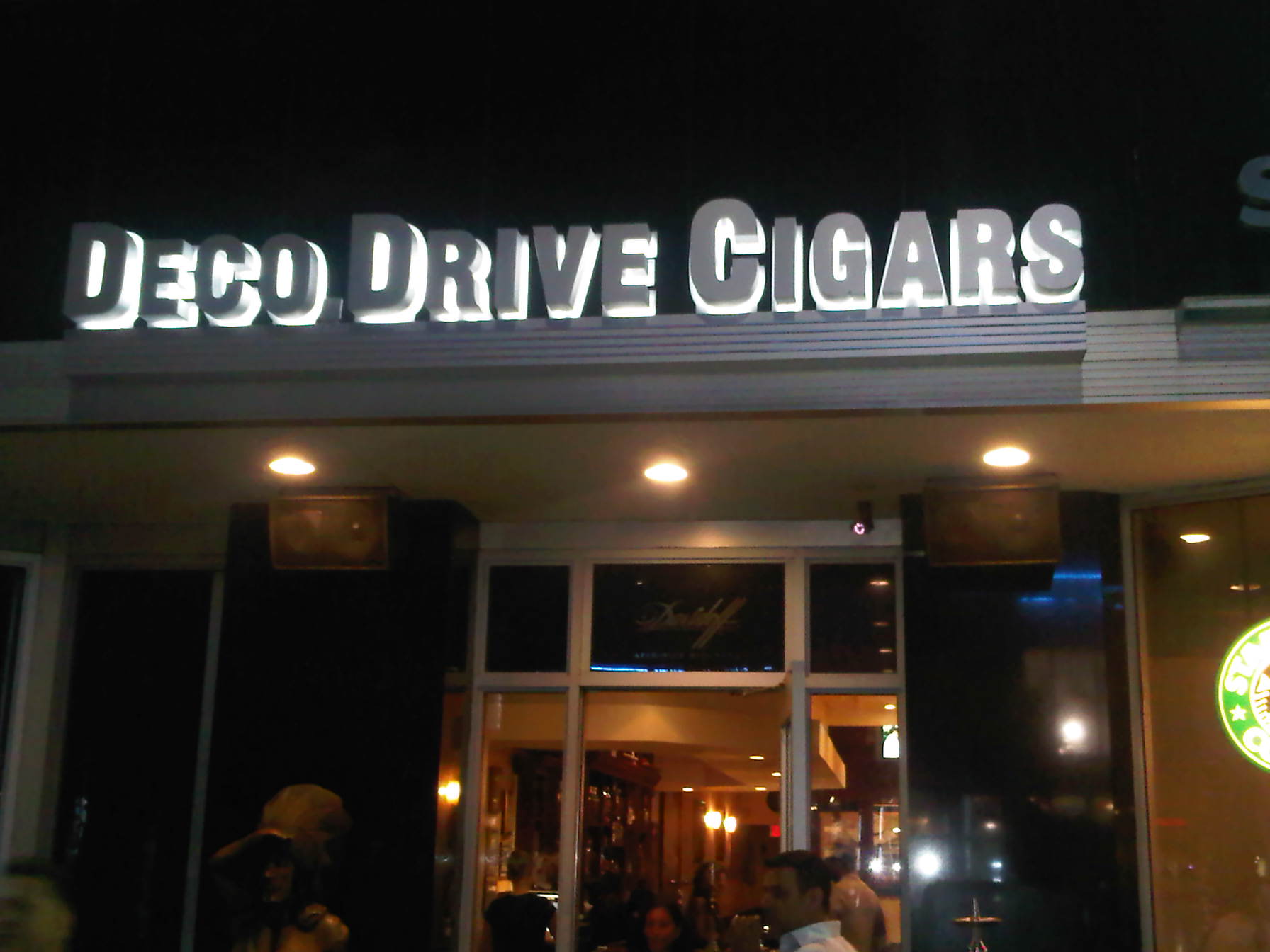 Deco Drive Cigars Miami